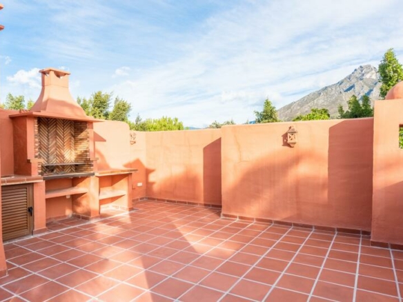 Golden Mile  – 3B Townhouse – Gated – Tropical Gardens