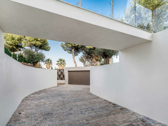 For  Rent –  Sierra Blanca – Luxury 7 Bedrooms Modern Villa –  Sea Views