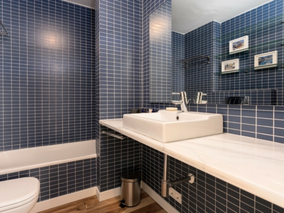 Nueva Andalucia – 3B Duplex Apt. – Close to facilities