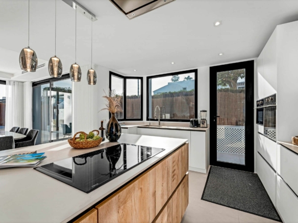 San Pedro -4B Townhouse – Turn Key -Near Facilities