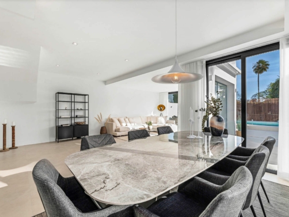San Pedro -4B Townhouse – Turn Key -Near Facilities