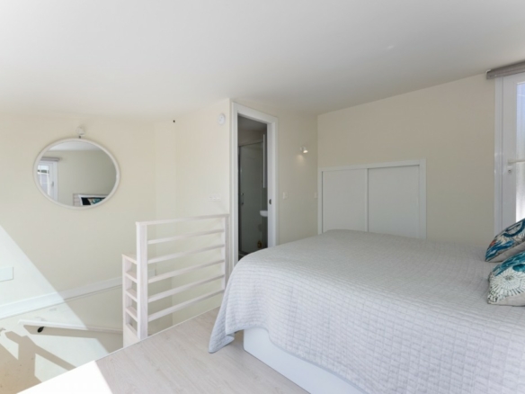 Nueva Andalucia – 3B Duplex Apt. – Close to facilities