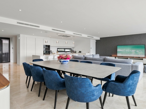 Marbella East – Modern 6B Villa – Sea Views – Gated