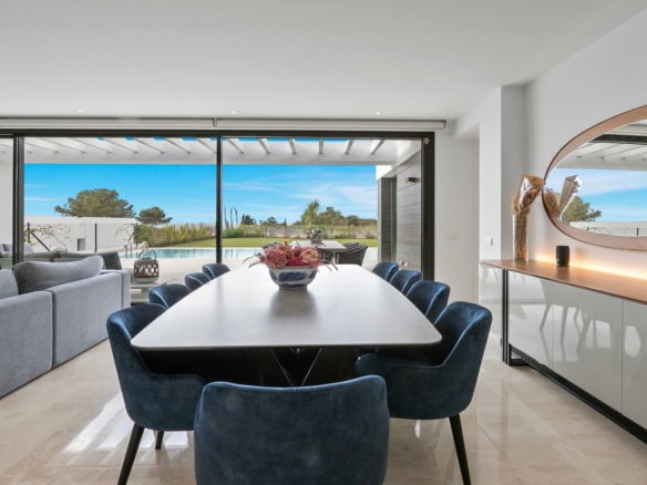 Marbella East – Modern 6B Villa – Sea Views – Gated