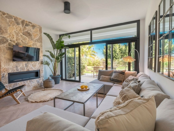 Nueva Andalucia – 3B Townhouse -1st Line Golf – Key ready