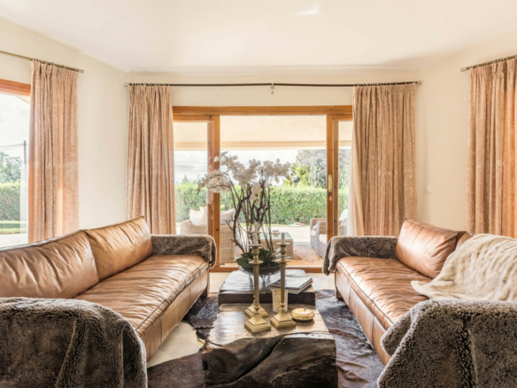 Benahavis  – 4Bed Villa -To Reform
