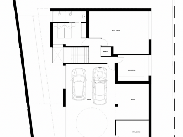 Golden Mile – Modern Villa – Beachside