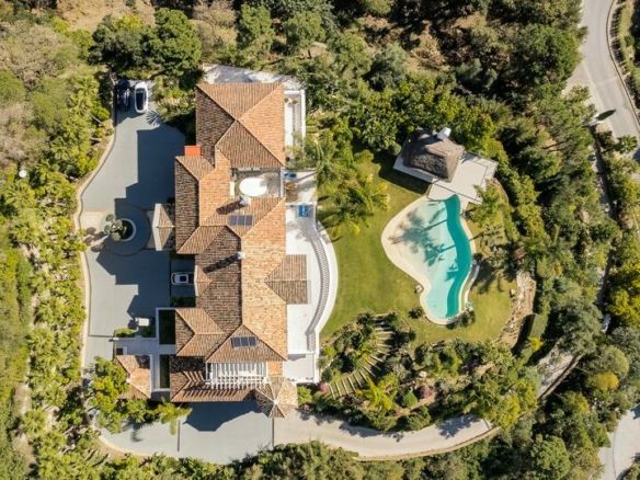 SOLD – La Zagaleta – Palatial 8B Mansion -Sea Views- Gated