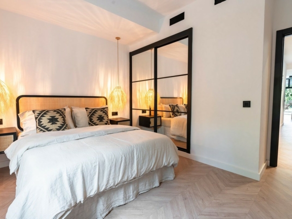 Nueva Andalucia – 3B Townhouse -1st Line Golf – Key ready