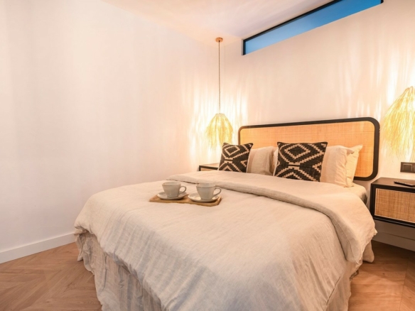 Nueva Andalucia – 3B Townhouse -1st Line Golf – Key ready