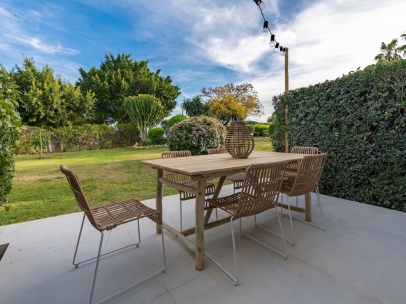 Nueva Andalucia – 3B Townhouse -1st Line Golf – Key ready
