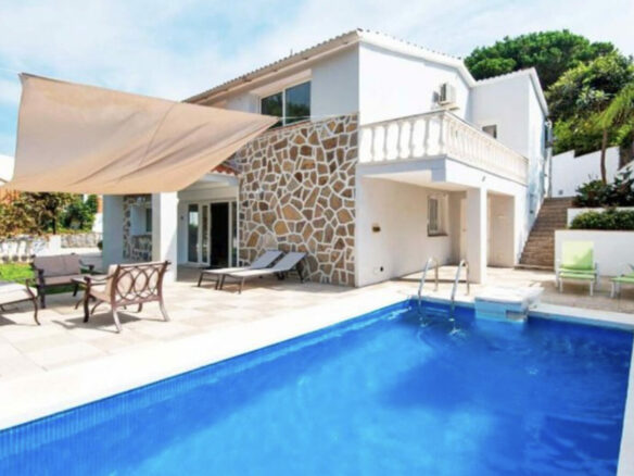 Marbella East – 3B Villa – Good Condition