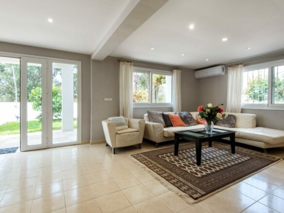 Marbella East – 3B Villa – Good Condition