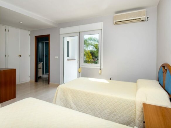 Marbella East – 3B Villa – Good Condition