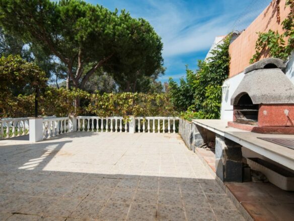 Marbella East – 3B Villa – Good Condition
