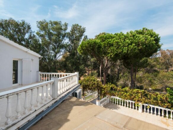 Marbella East – 3B Villa – Good Condition