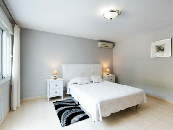 Marbella East – 3B Villa – Good Condition