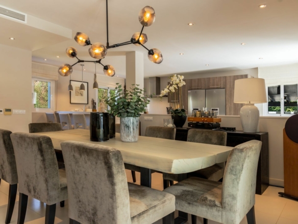 Nueva Andalucia -4B Villa – Reformed -Gated