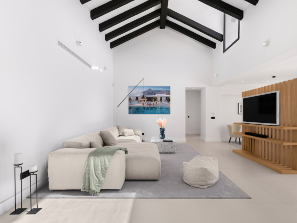 Nueva Andalucia – 5B Luxury villa  – Gated – 1st Line Golf