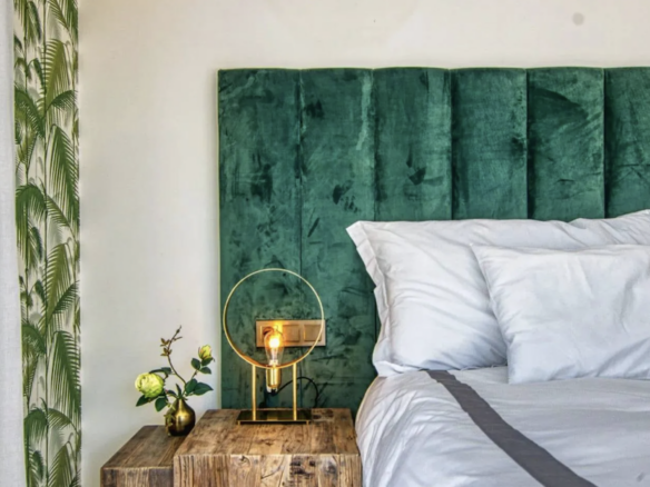 Nueva Andalucia  – Modern 6B villa – Gated