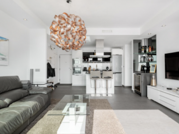 Puerto Banus  – 2B Apartment – Sea & Port View
