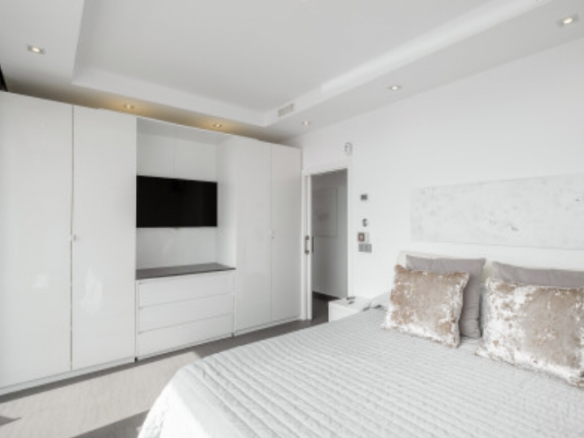 Puerto Banus  – 2B Apartment – Sea & Port View