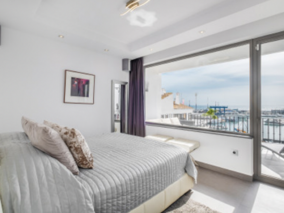 Puerto Banus  – 2B Apartment – Sea & Port View