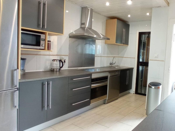 Marbella East -3B Villa – Huge Community Garden