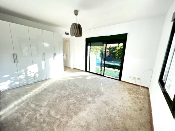 🏡 Charming Andalusian Style Villa on the New Golden Mile! 🌺