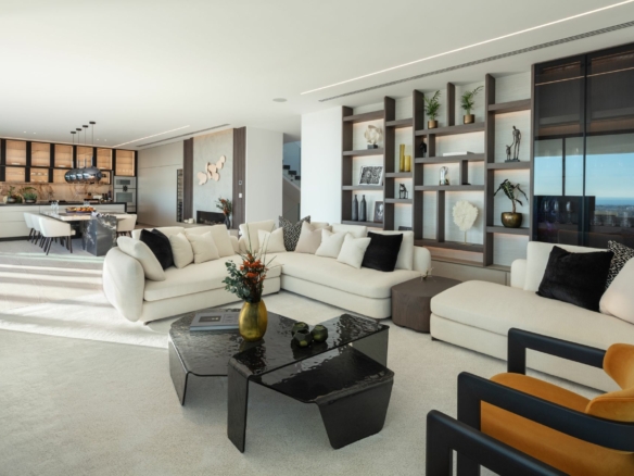 SOLD – La Quinta – 5B Modern Villa – Gated -Sea Views