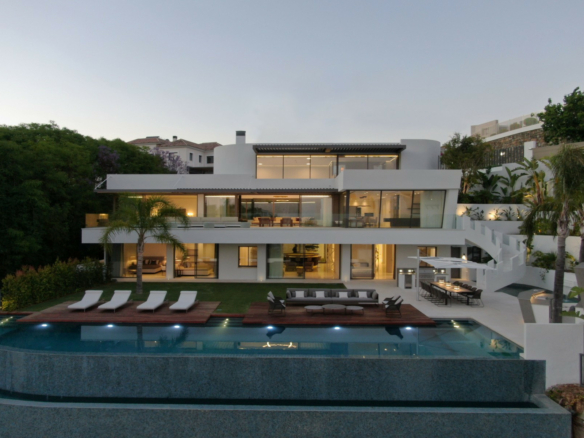 For sale- Benahavis – Modern 6B villa  – Panoramic Views 🌳