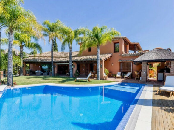 Reduced – El Herrojo Alto – Villa 5B to reform