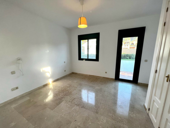 🏡 Charming Andalusian Style Villa on the New Golden Mile! 🌺