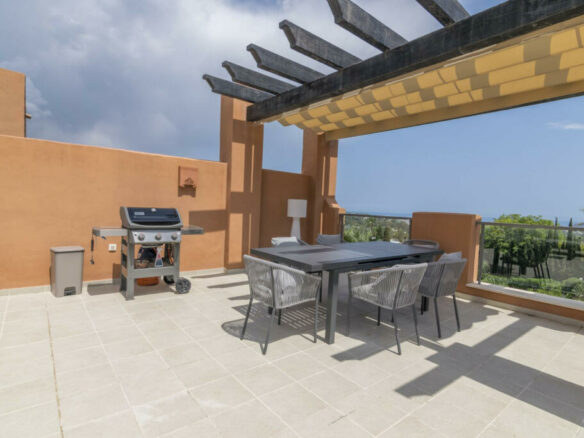 SOLD Nueva Andalucia – Quality 2B  Penthouse – Open Views