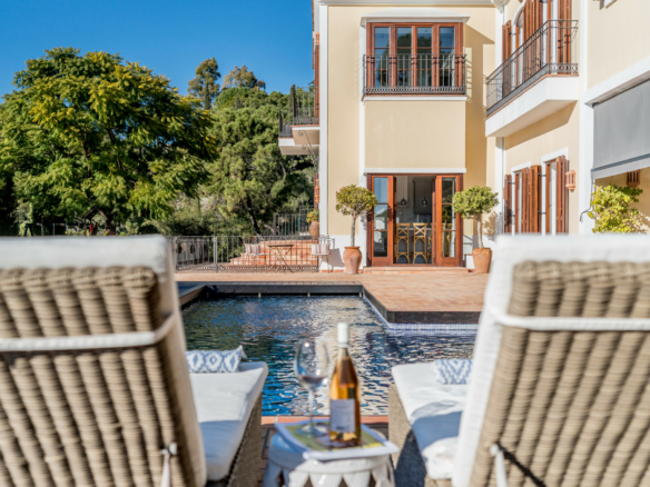 El Madroñal – 6B Villa – Gated