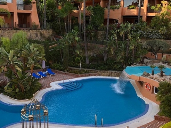 Sierra Blanca  – 2B Penthouse -Indoor heated pool