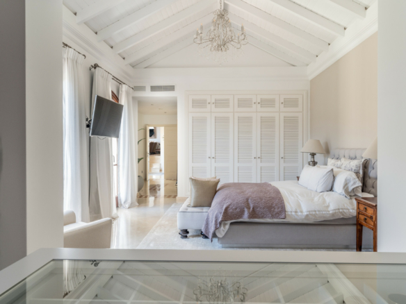 El Madroñal – 6B Villa – Gated