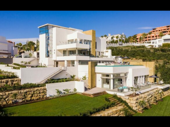 Los Flamingos – 8B Modern Mansion -Gated -Rent