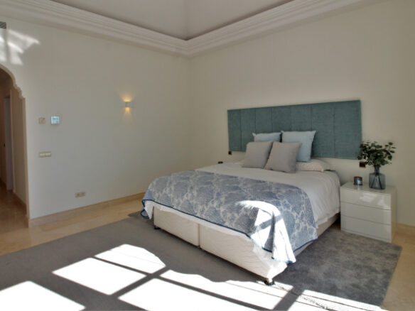SOLD – La Zagaleta – Palatial 8B Mansion -Sea Views- Gated