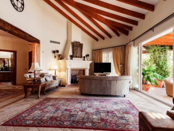 SOLD – Bargain – La Zagaleta – 4B Villa