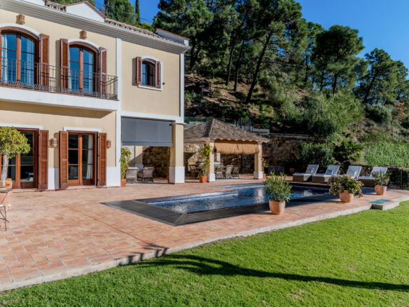 El Madroñal – 6B Villa – Gated