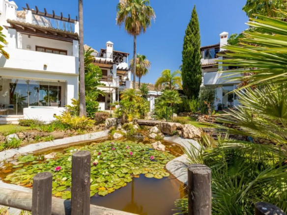 Mirador del Paraiso – Semi detached villa -Gated