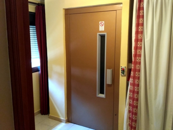 Benahavis – Hostel & Restaurant – 1st Line Golf