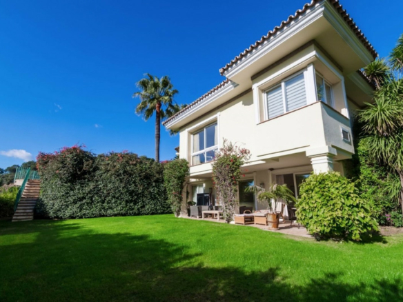 SOLD – Bargain – La Zagaleta – 4B Villa