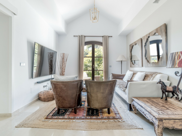 El Madroñal – 6B Villa – Gated
