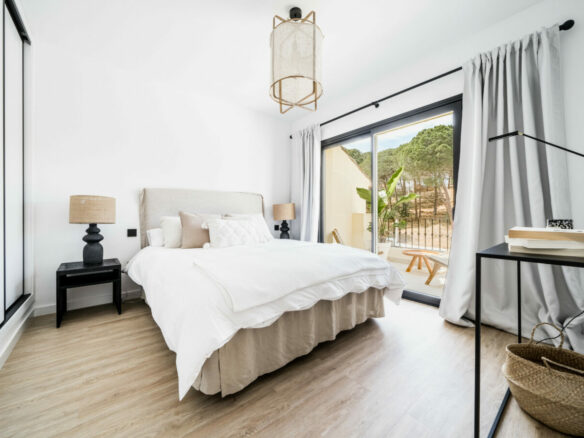 Los Pinos de Aloha – 3B Penthouse – Key Ready