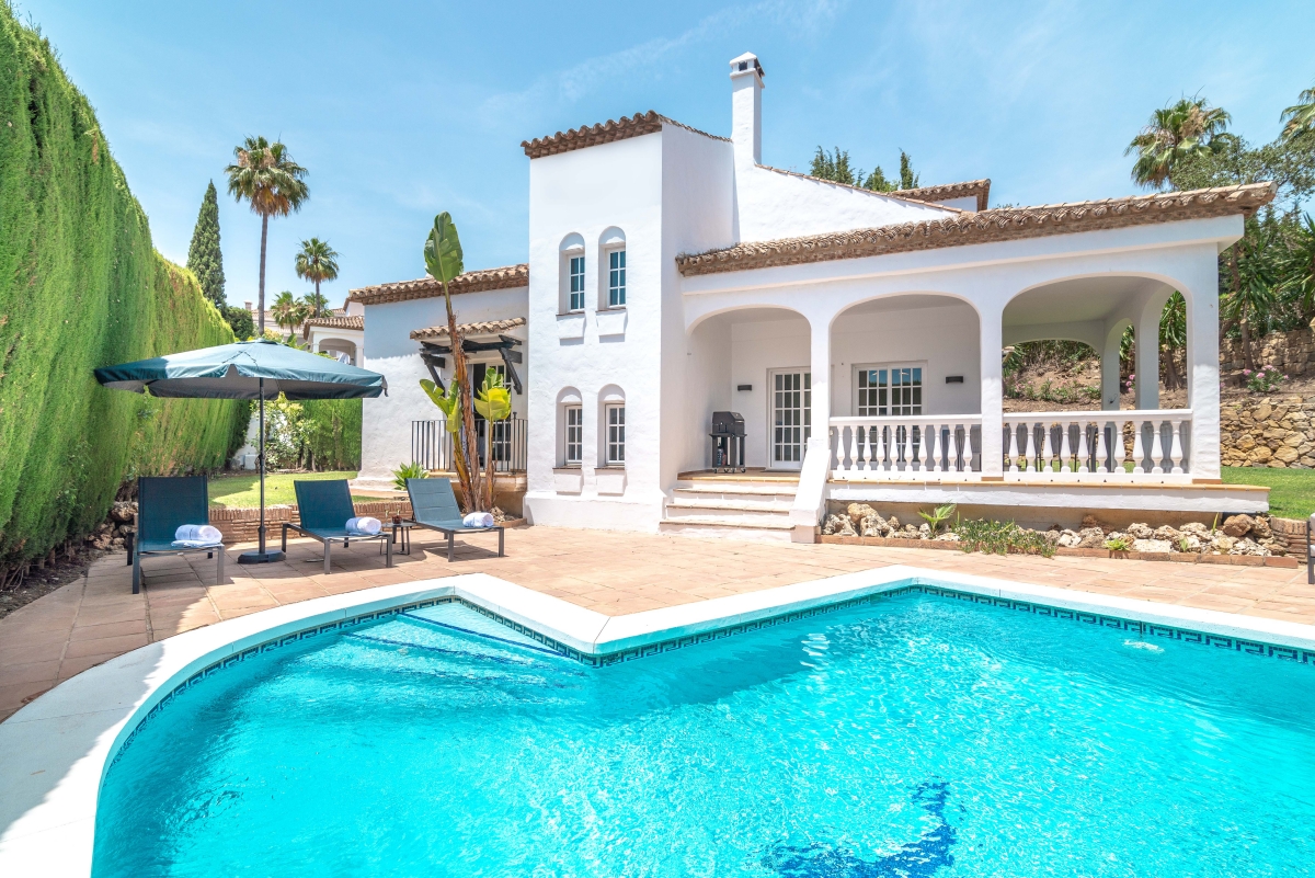 Nueva Andalucia – 4B Villa – Marbella Country Club