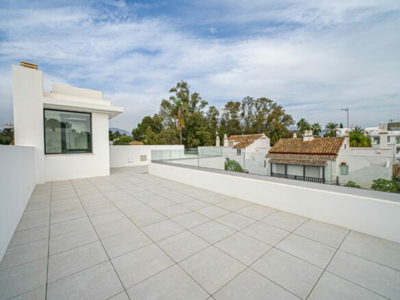 🏡✨ FOR SALE: Modern Villa on the Golden Mile – Beachside Paradise 🌊☀️