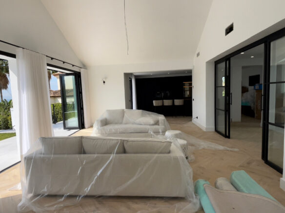 Benahavis  – Modern 5B Villa – Turn Key – Open Views
