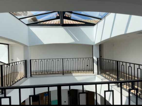 Benahavis  – Modern 5B Villa – Turn Key – Open Views